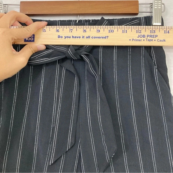Aritzia Wilfred Faun Black Stripe Wide Leg Crop Pants size Small - Picture 10 of 13
